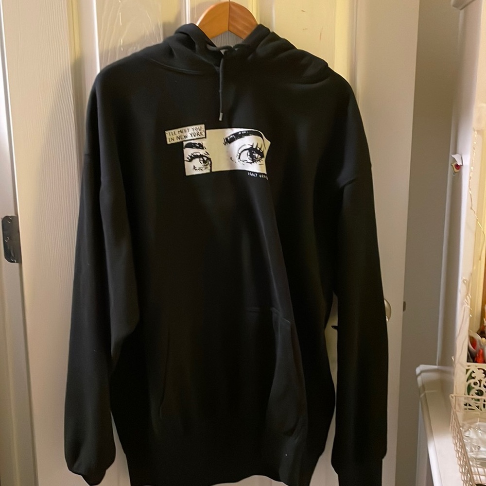 Brandy Melville I’ll Meet You in New York Oversized Hoodie Black